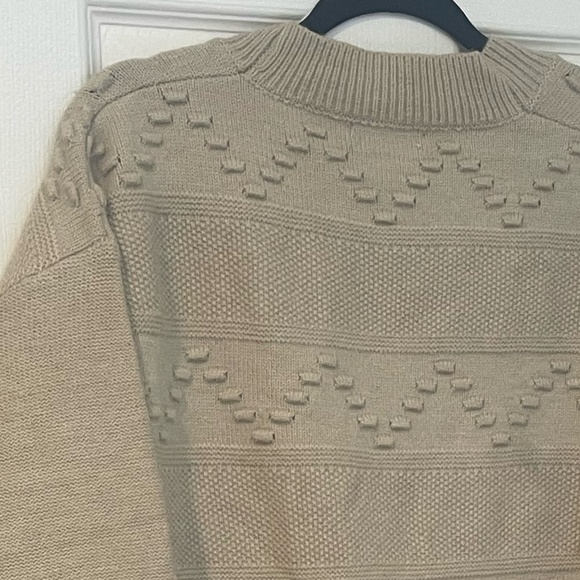 Benaar LA - Tan Cardigan - Picture 2 of 6